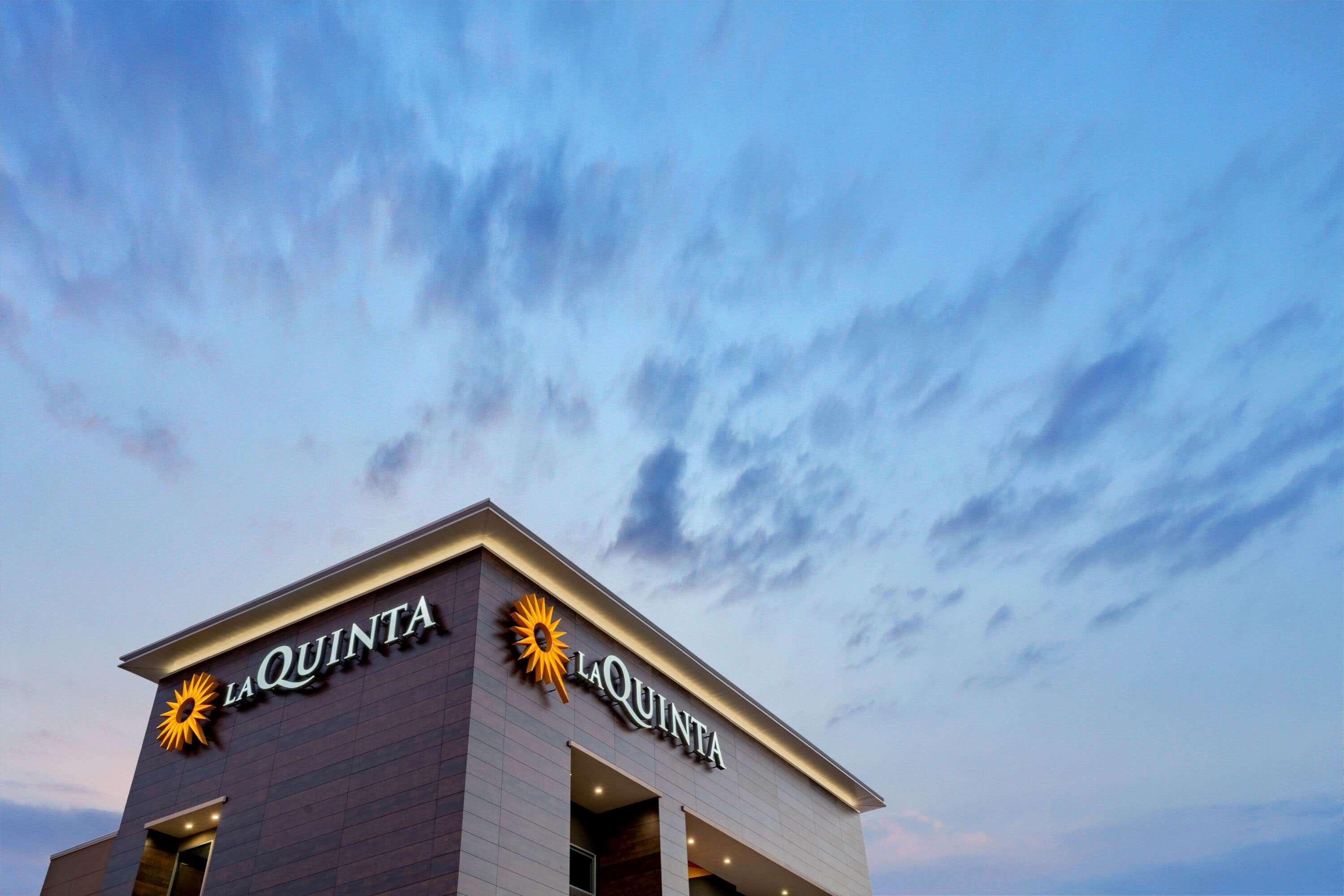 La Quinta Inn & Suites Katy-Mills By Wyndham Katy Exterior photo